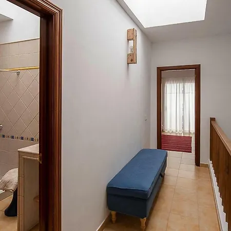 Terraced House - Tfn021008-iya *